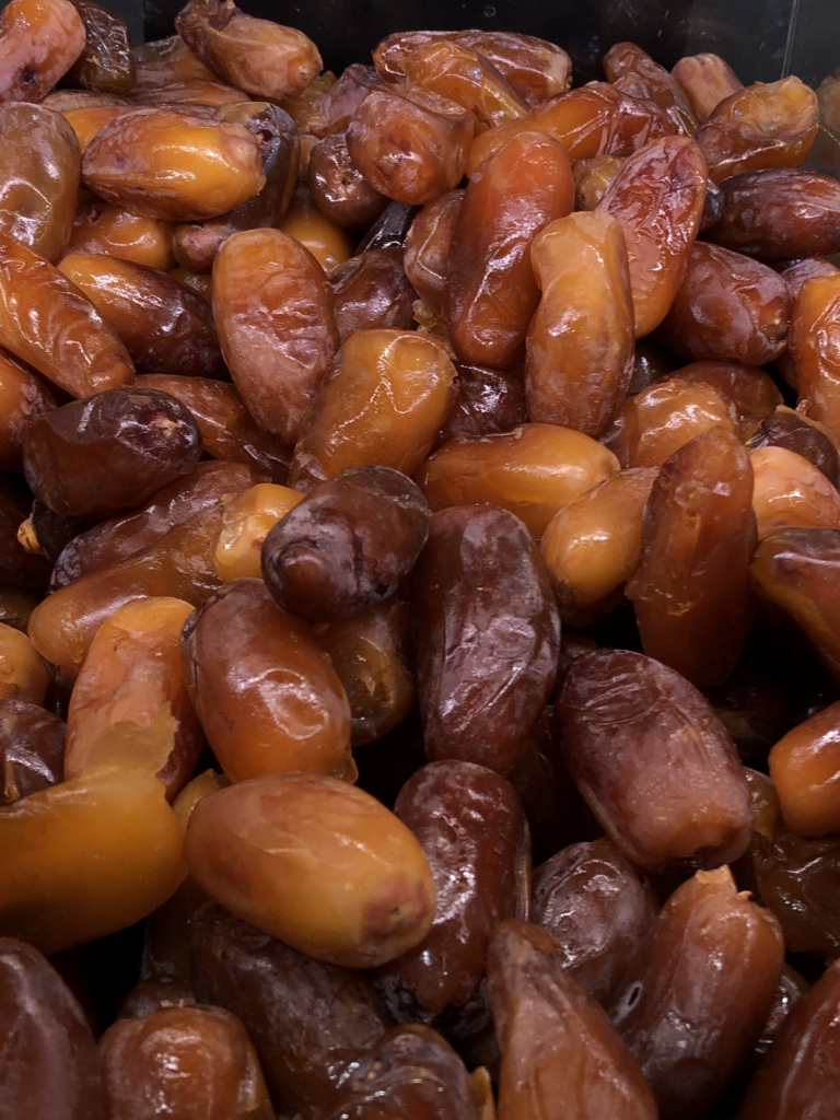 Algerian disconnected dates